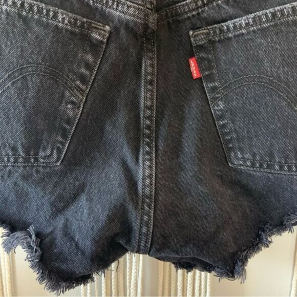 LEVI’S 501 High Waisted Button Fly Distressed Raw Hem Denim Shorts Black 28 - Picture 9 of 16